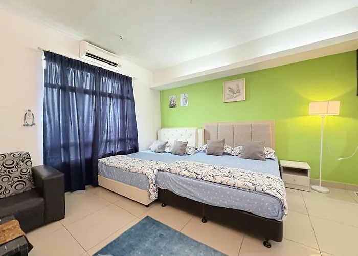 Private Studio Viana Court Service Apartment 4 With Private Parking